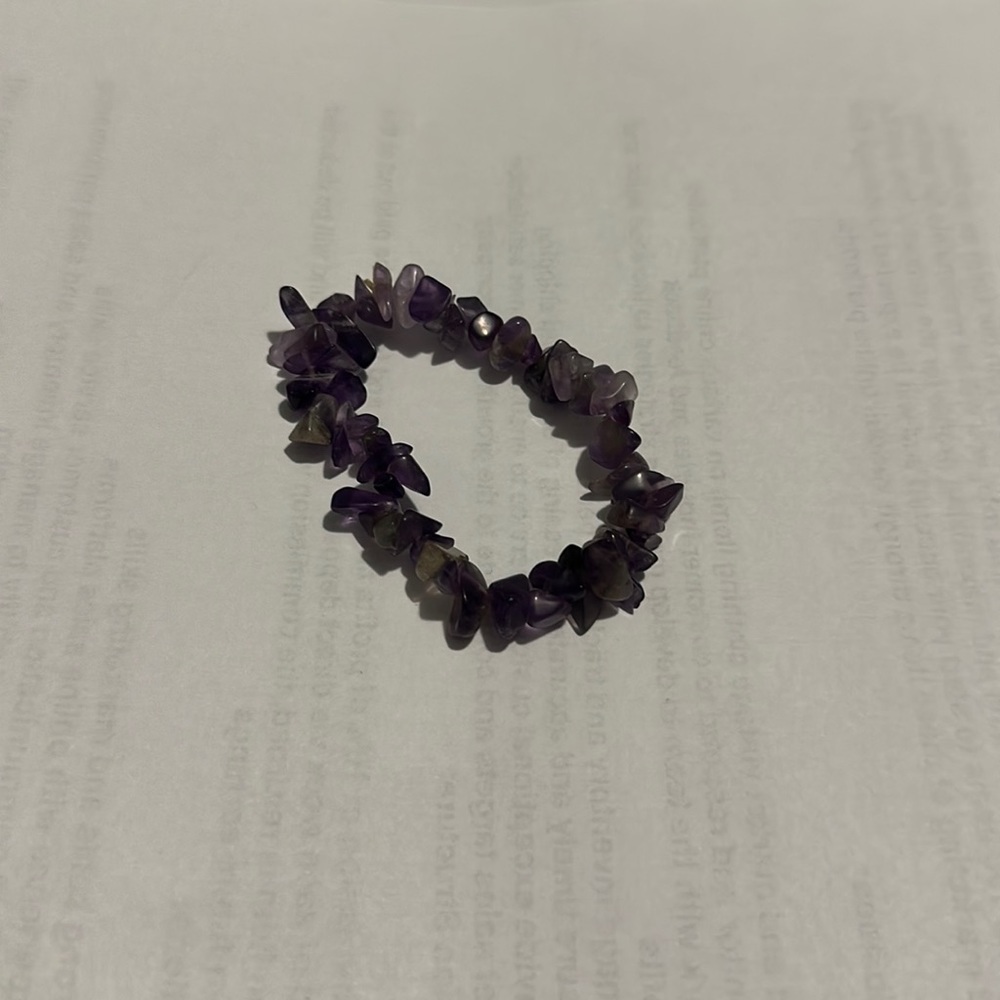 Purple stone chips bracelet